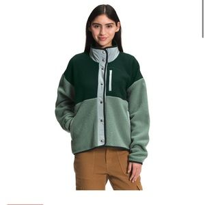 North Face Cragmont Women’s Fleece Sweater Green M